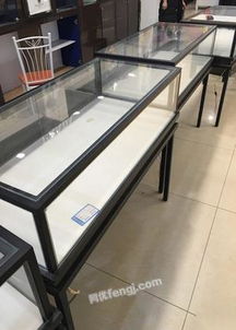 高价回收 商场货柜、展示柜及办公用品，焕新你的商业空间